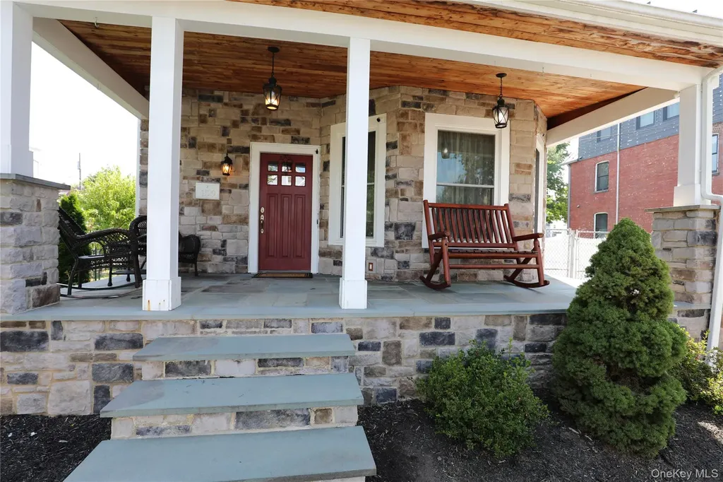 159 Smith Avenue Kingston NY 12401