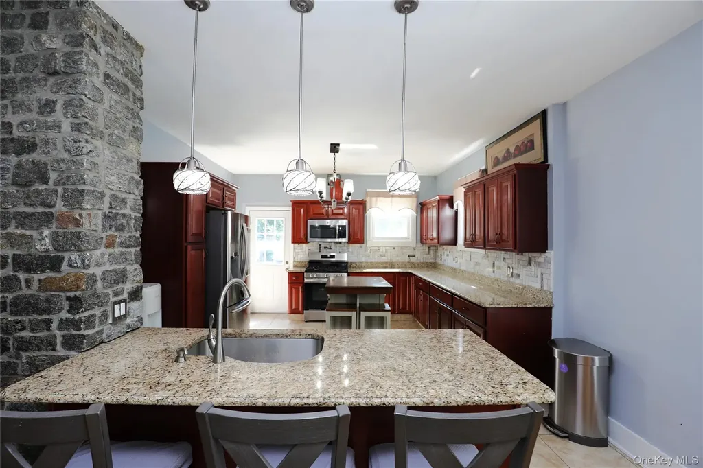 159 Smith Avenue Kingston NY 12401