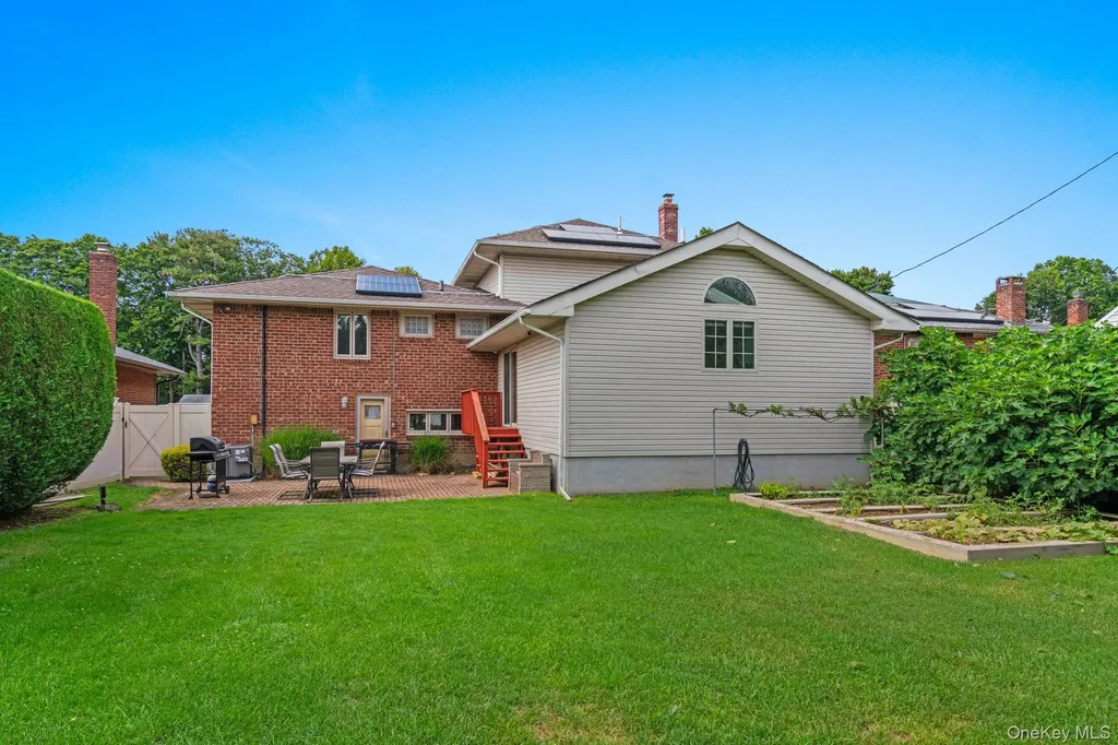 114 Seaman Road Jericho NY 11753