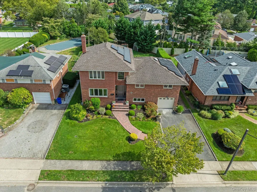 114 Seaman Road Jericho NY 11753