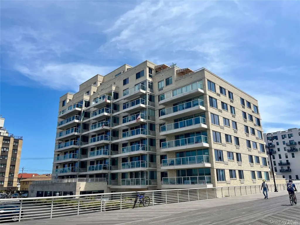 170 W Broadway Long Beach NY 11561