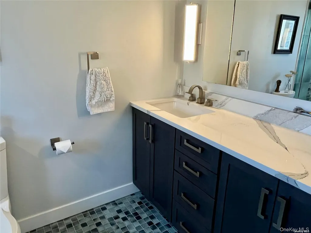 170 W Broadway Long Beach NY 11561
