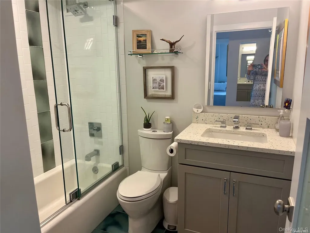 170 W Broadway Long Beach NY 11561