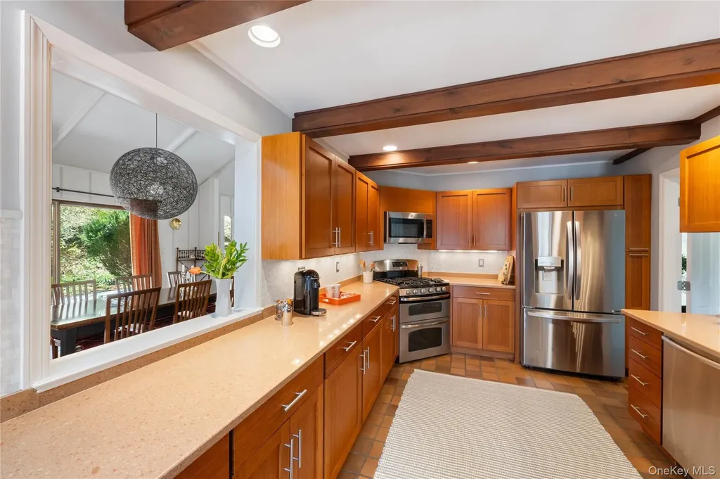 20 Lewis Road Irvington NY 10533