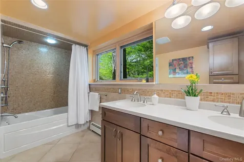 20 Lewis Road Irvington NY 10533