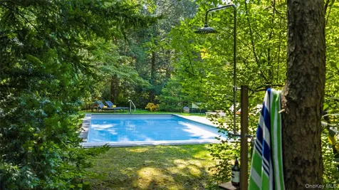 20 Lewis Road Irvington NY 10533