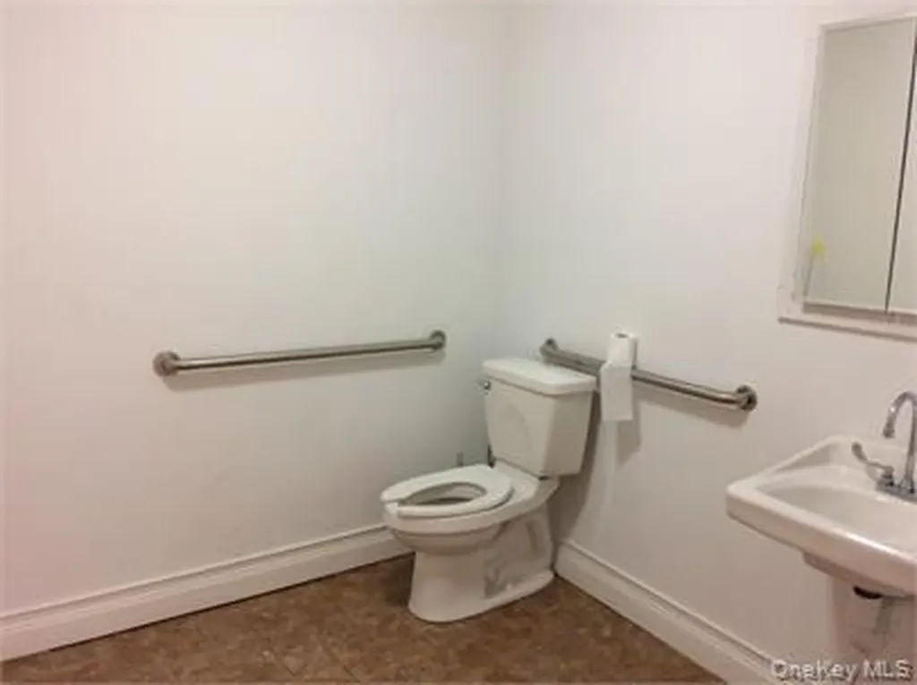 13 S Hamilton Poughkeepsie NY 12601
