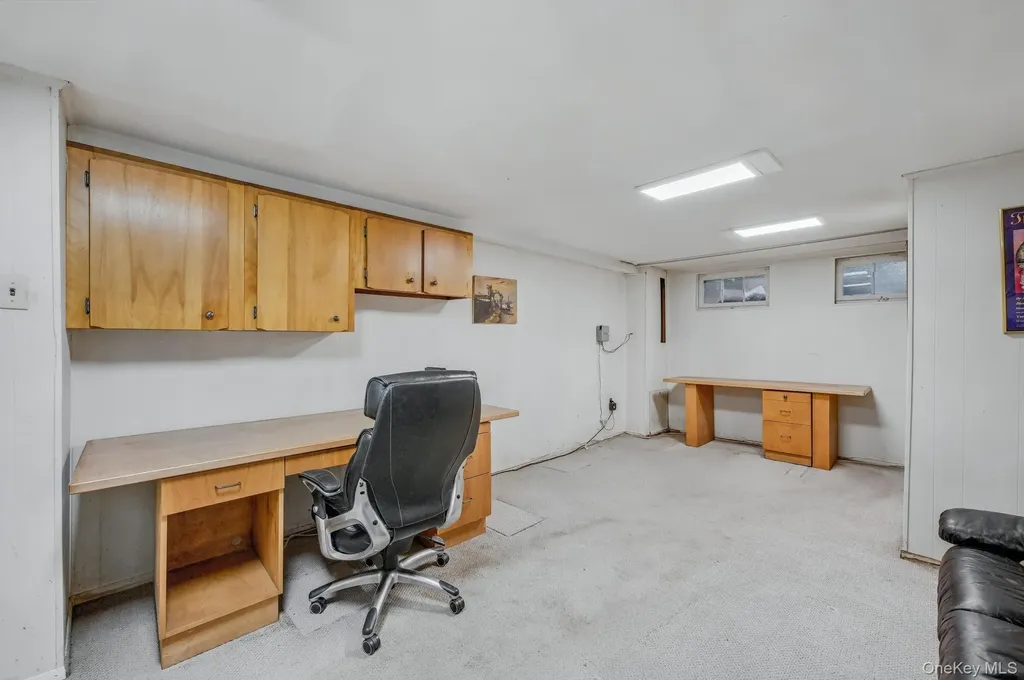 16 Delmar Lane Commack NY 11725
