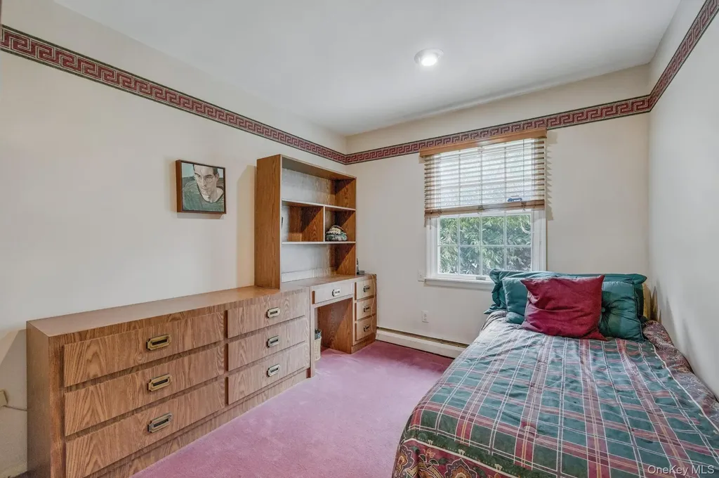 16 Delmar Lane Commack NY 11725