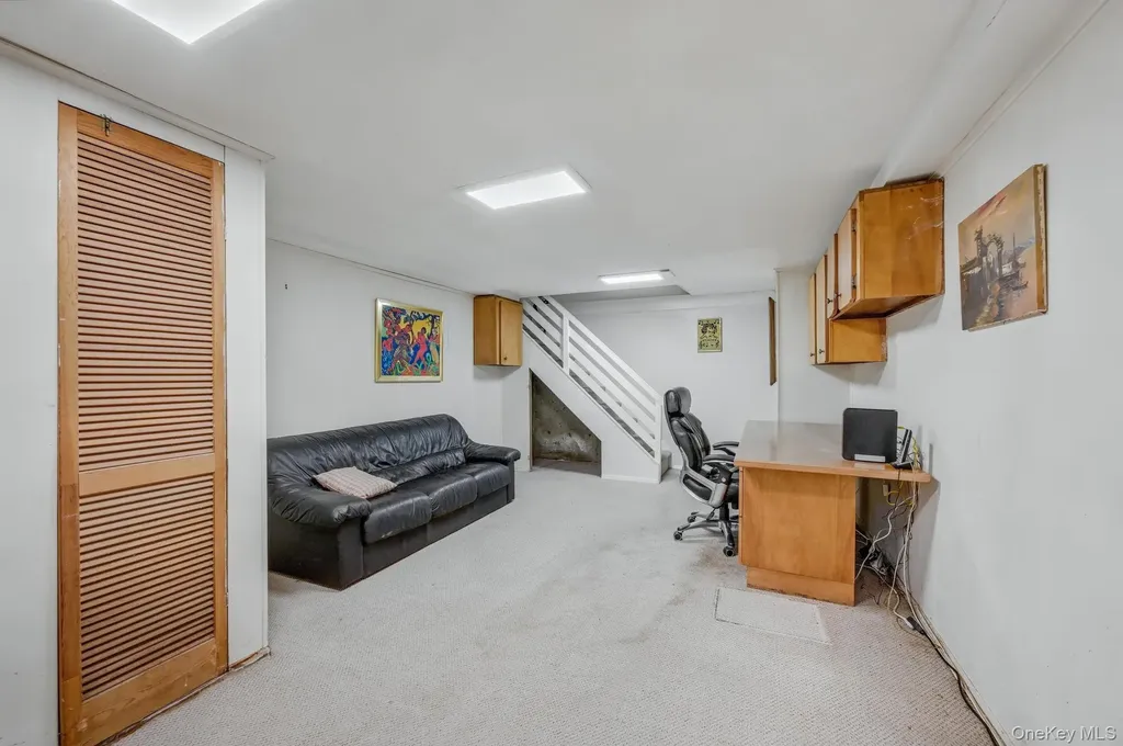 16 Delmar Lane Commack NY 11725