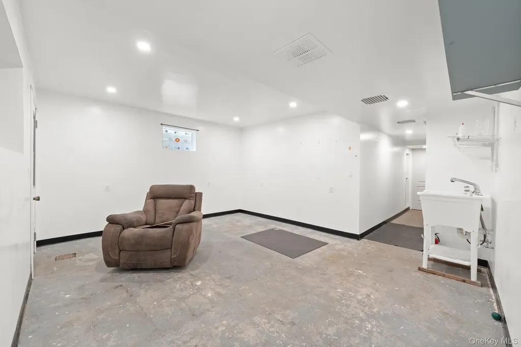 160 Stephens Avenue Bronx NY 10473