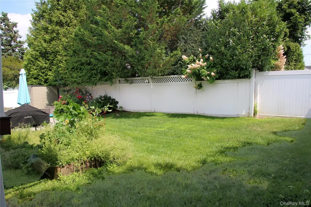 1944 Lowell Lane Merrick NY 11566