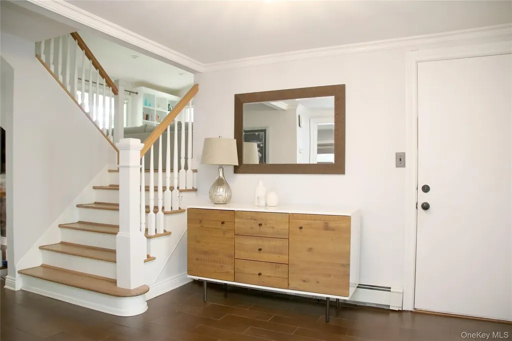1944 Lowell Lane Merrick NY 11566
