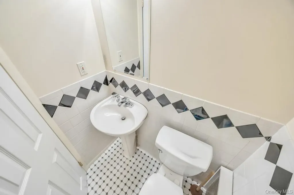 338 Stewart Avenue Bethpage NY 11714