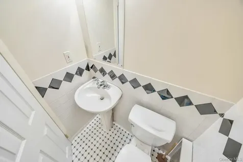 338 Stewart Avenue Bethpage NY 11714