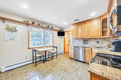 338 Stewart Avenue Bethpage NY 11714