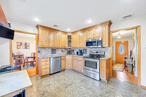 338 Stewart Avenue Bethpage NY 11714