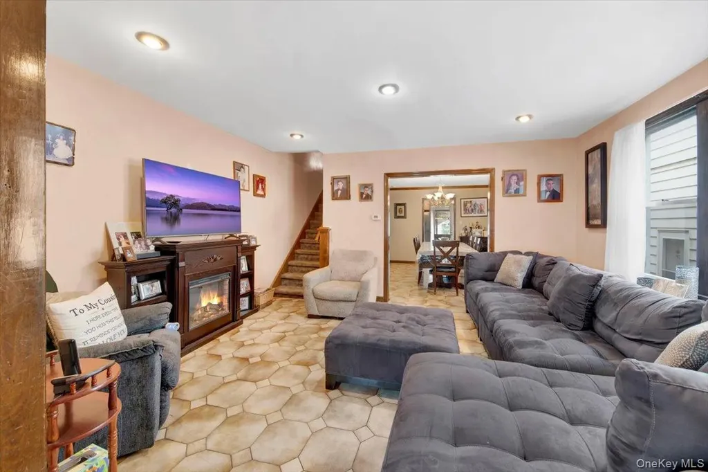 1630 Radcliff Avenue Bronx NY 10462
