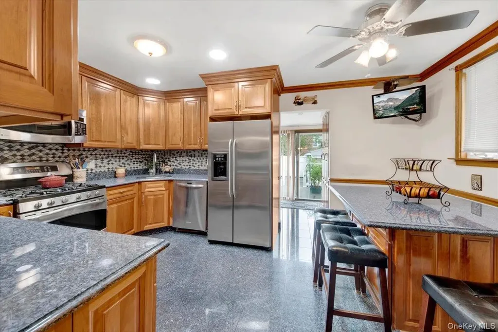 1630 Radcliff Avenue Bronx NY 10462