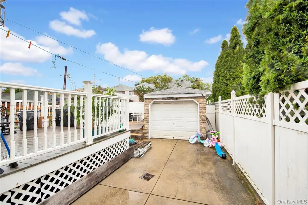 1630 Radcliff Avenue Bronx NY 10462