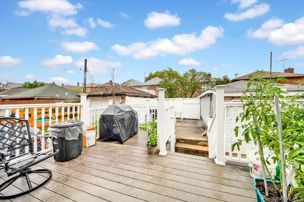 1630 Radcliff Avenue Bronx NY 10462