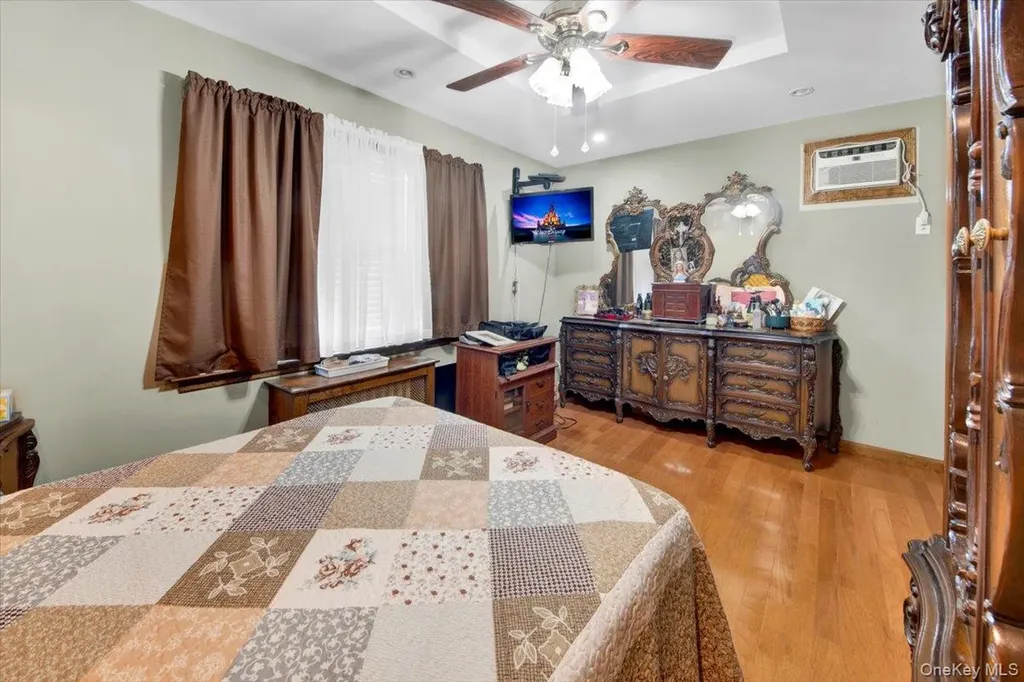 1630 Radcliff Avenue Bronx NY 10462