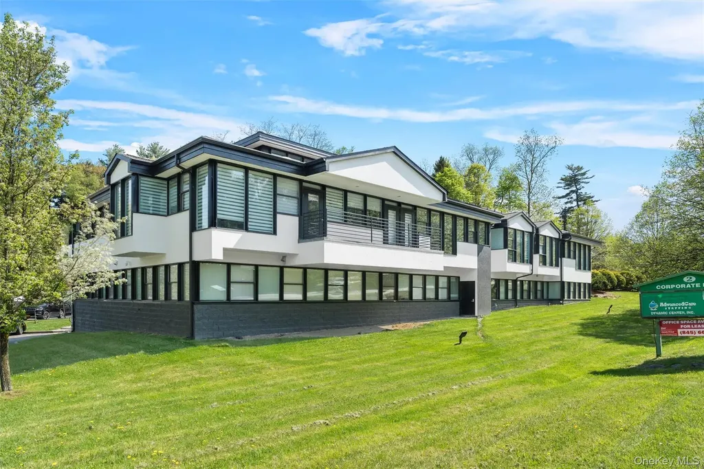 2 Corporate Drive Central Valley NY 10917