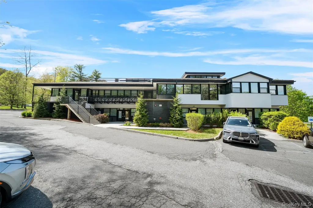 2 Corporate Drive Central Valley NY 10917