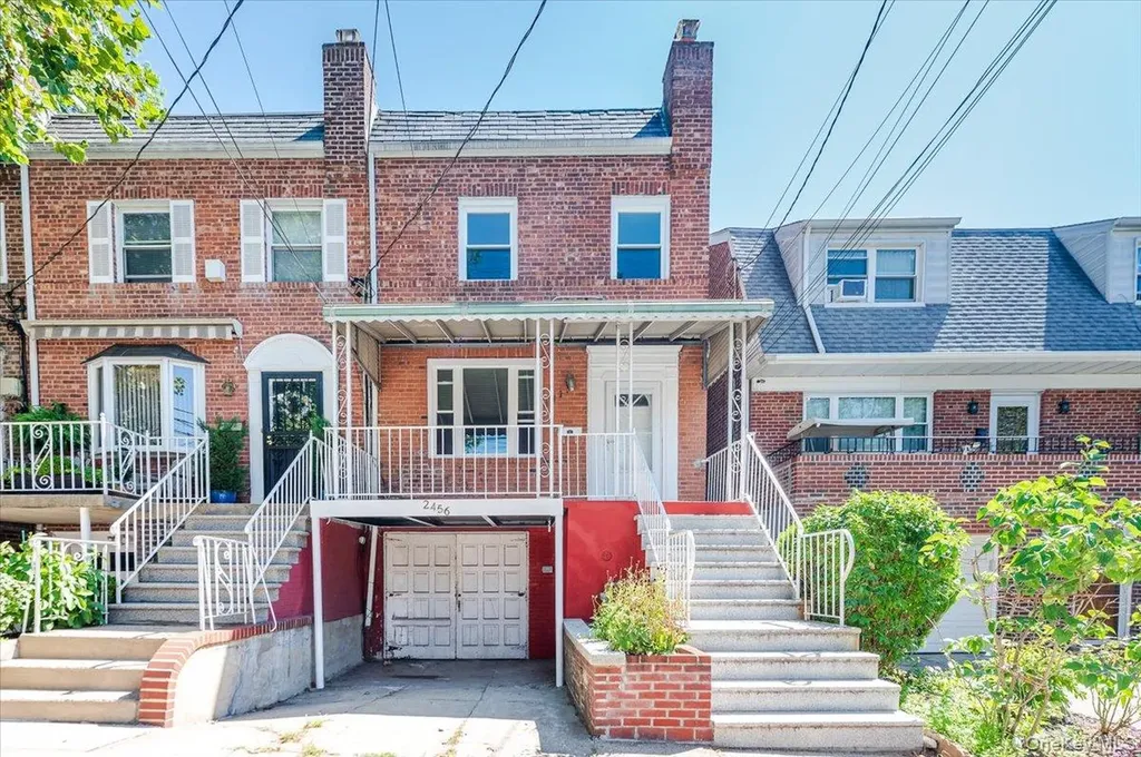 2456 Morgan Avenue Bronx NY 10469