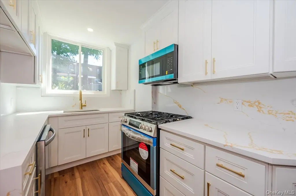 2456 Morgan Avenue Bronx NY 10469