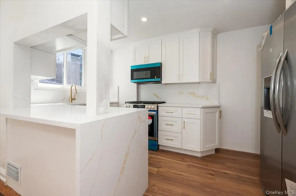 2456 Morgan Avenue Bronx NY 10469