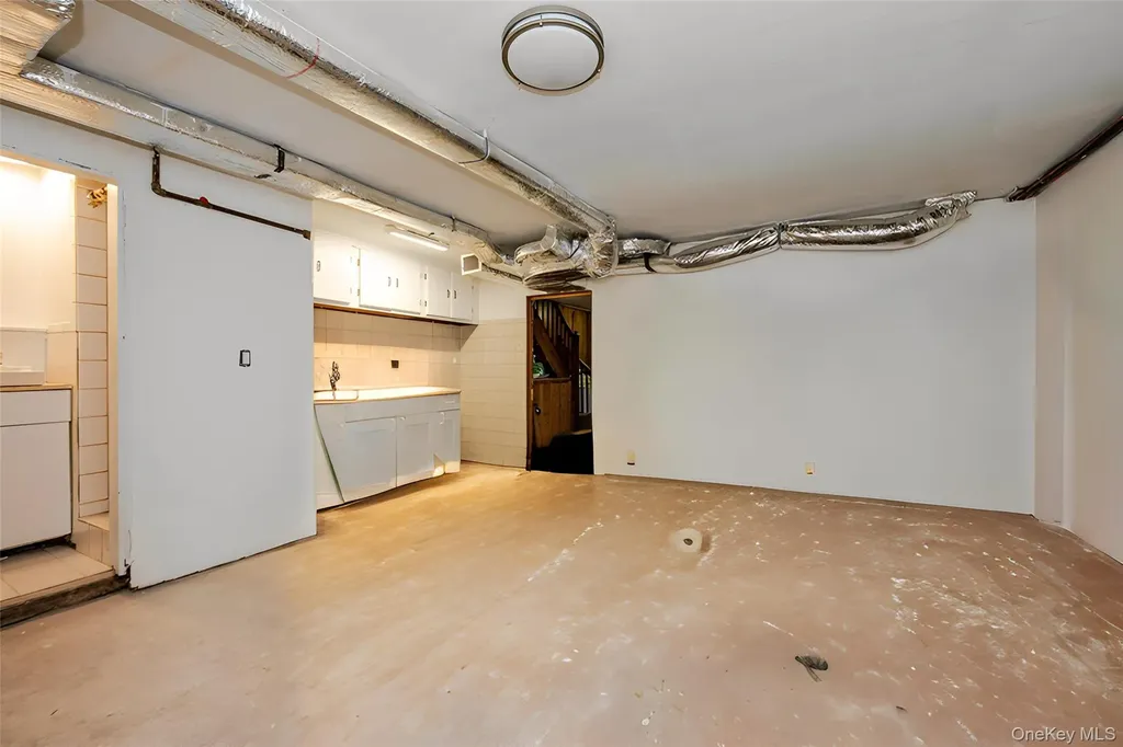 2456 Morgan Avenue Bronx NY 10469