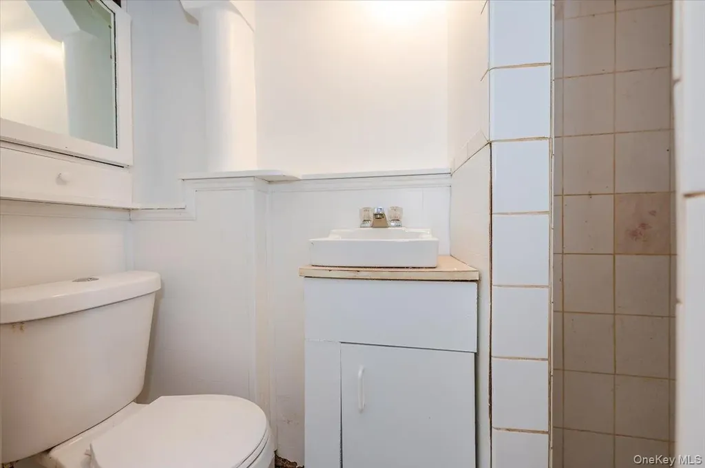 2456 Morgan Avenue Bronx NY 10469