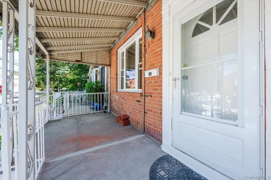 2456 Morgan Avenue Bronx NY 10469