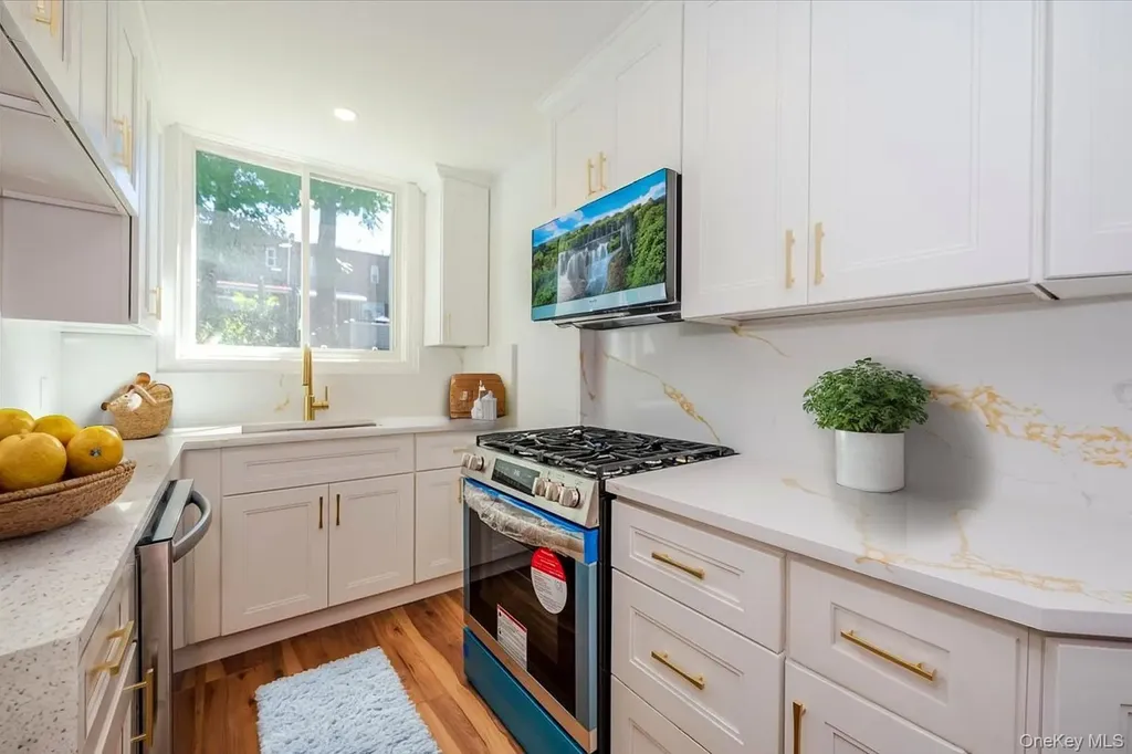2456 Morgan Avenue Bronx NY 10469