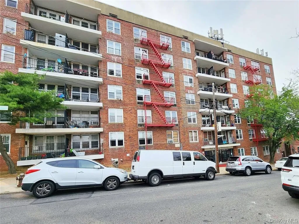 8605 60th Road Elmhurst NY 11373
