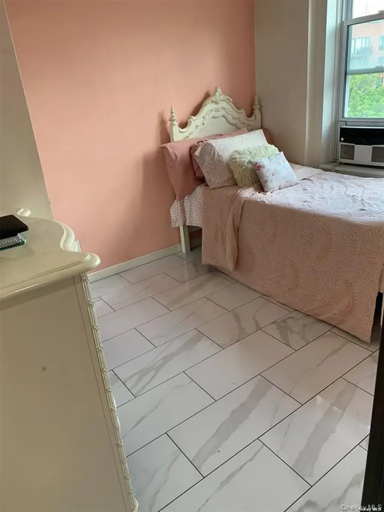 8605 60th Road Elmhurst NY 11373