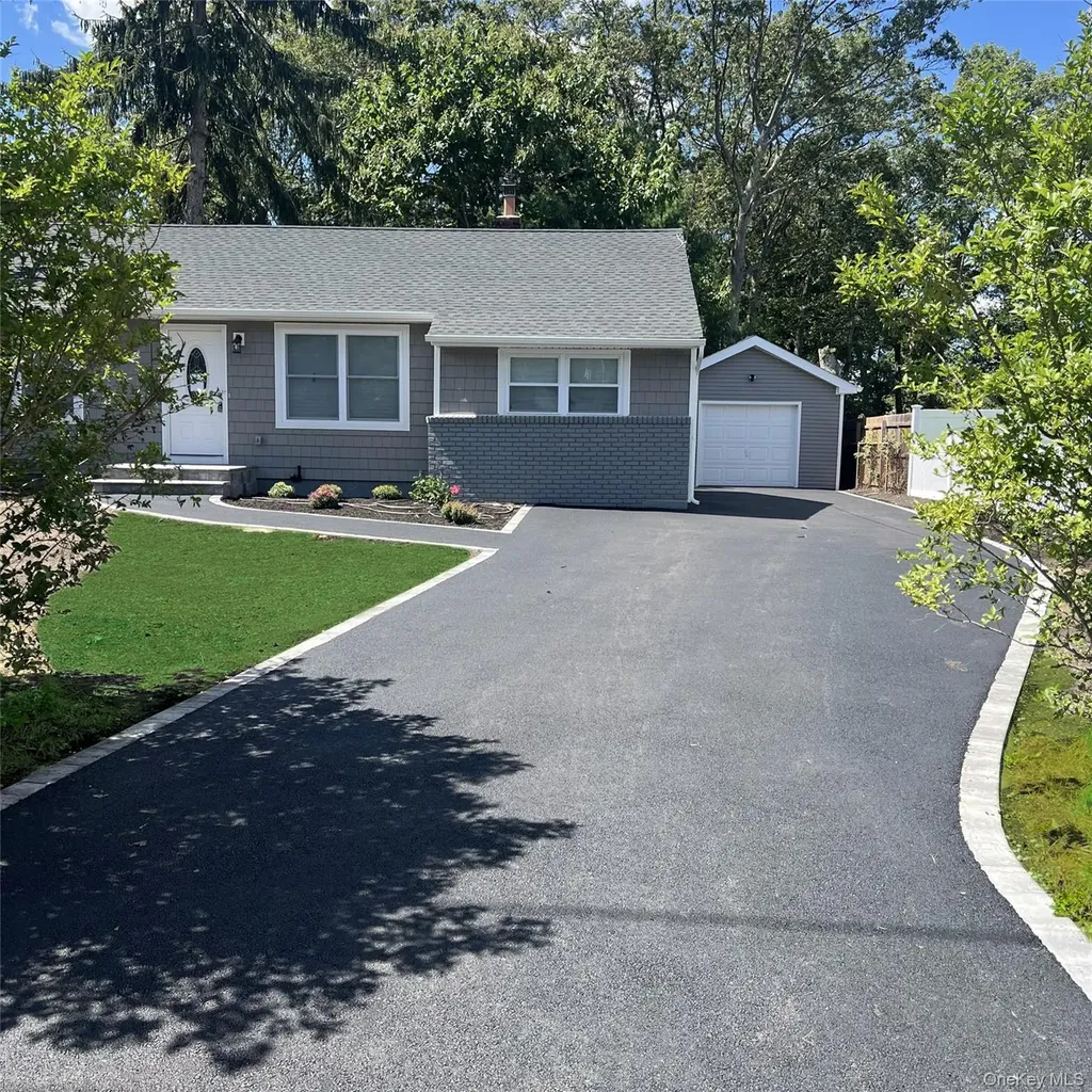 1140 Udall Road Bay Shore NY 11706