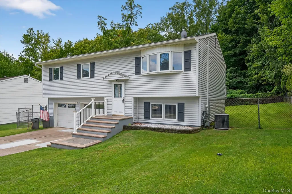19 Half Hollow Turn Monroe NY 10950