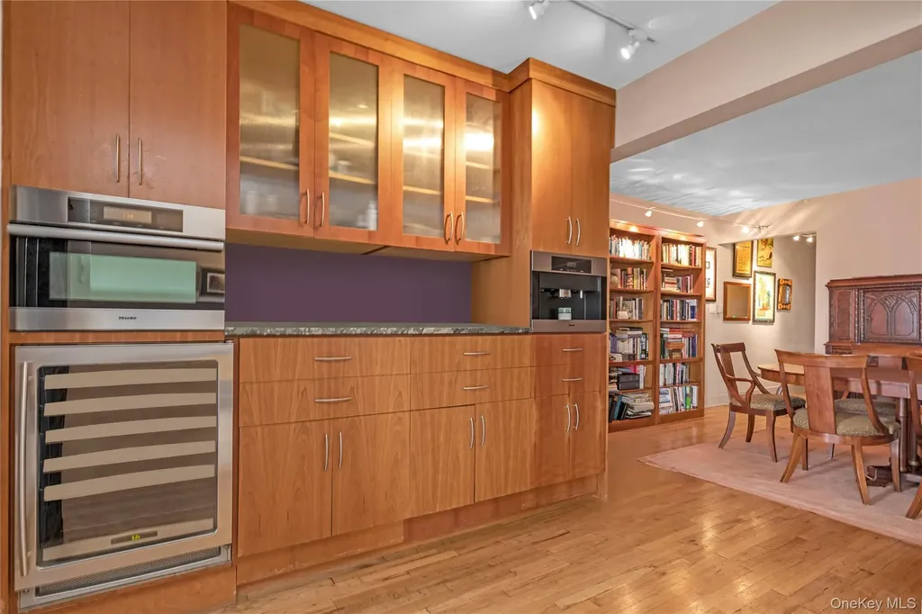 79-10 34th Avenue Jackson Heights NY 11372