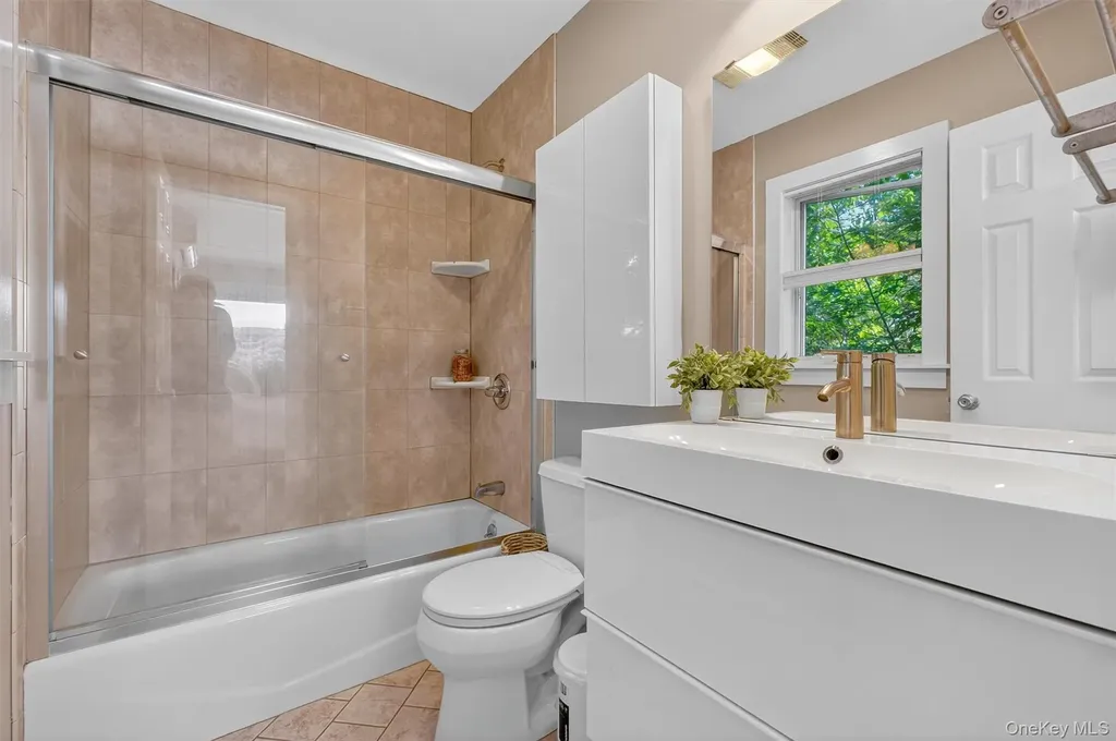 60 Lakeview Drive Holmes NY 12531