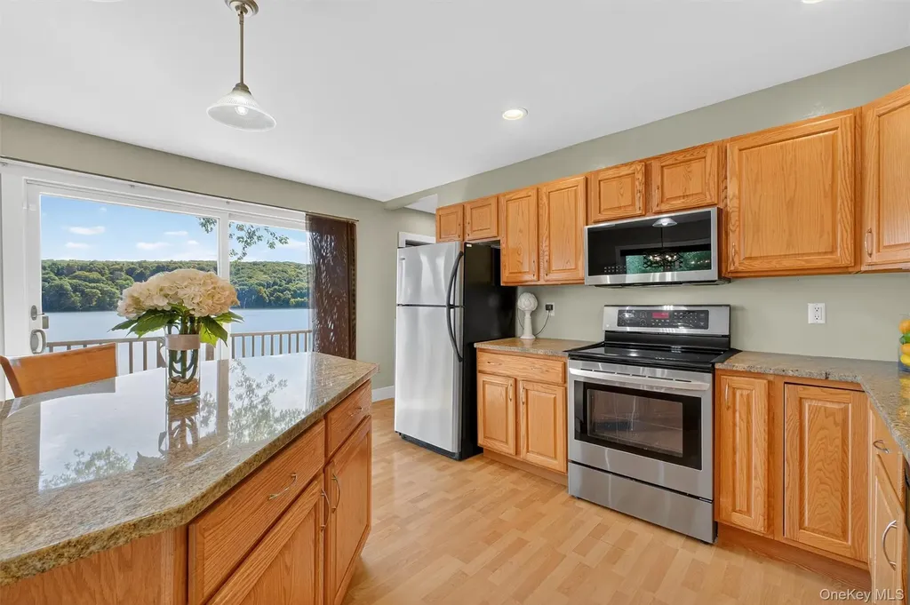 60 Lakeview Drive Holmes NY 12531