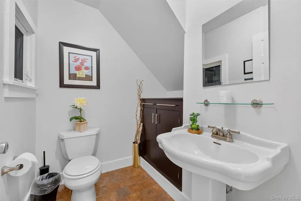 60 Lakeview Drive Holmes NY 12531