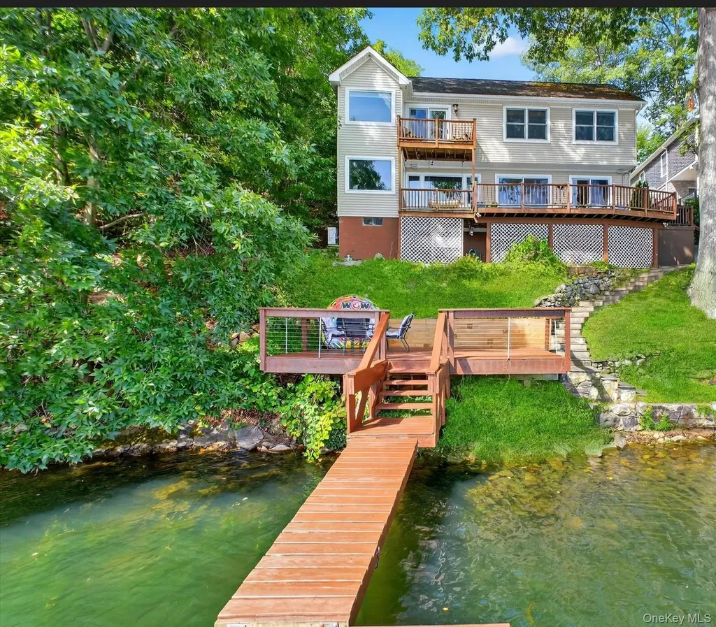 60 Lakeview Drive Holmes NY 12531