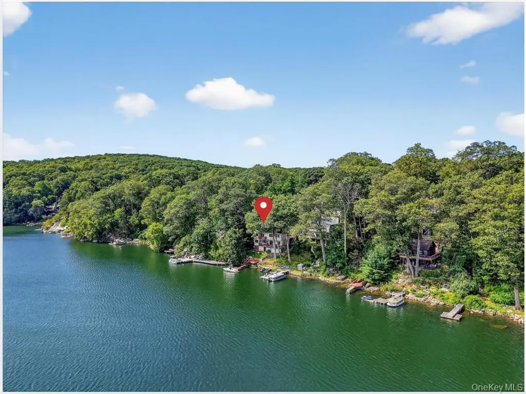 60 Lakeview Drive Holmes NY 12531