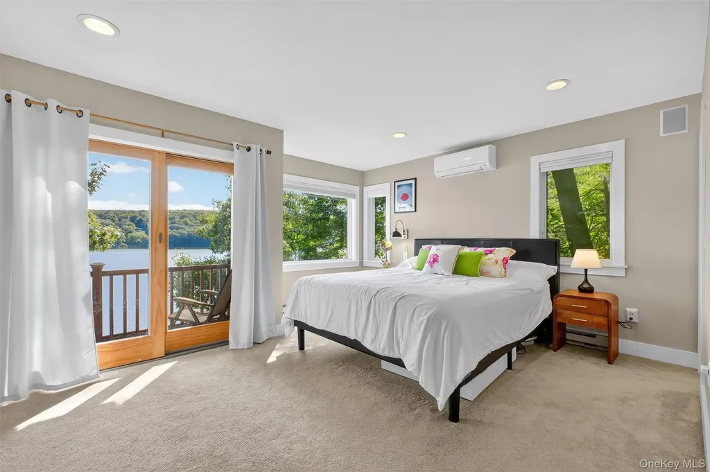 60 Lakeview Drive Holmes NY 12531