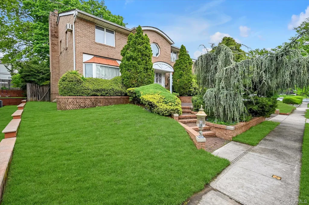 138-45 78th Drive Kew Garden Hills NY 11367