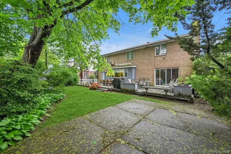 138-45 78th Drive Kew Garden Hills NY 11367