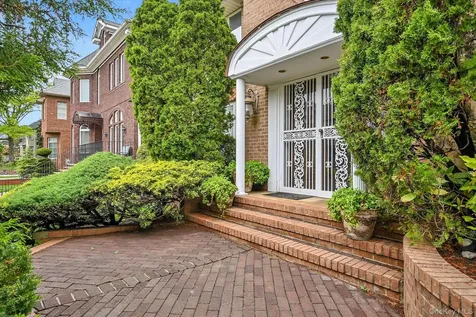 138-45 78th Drive Kew Garden Hills NY 11367