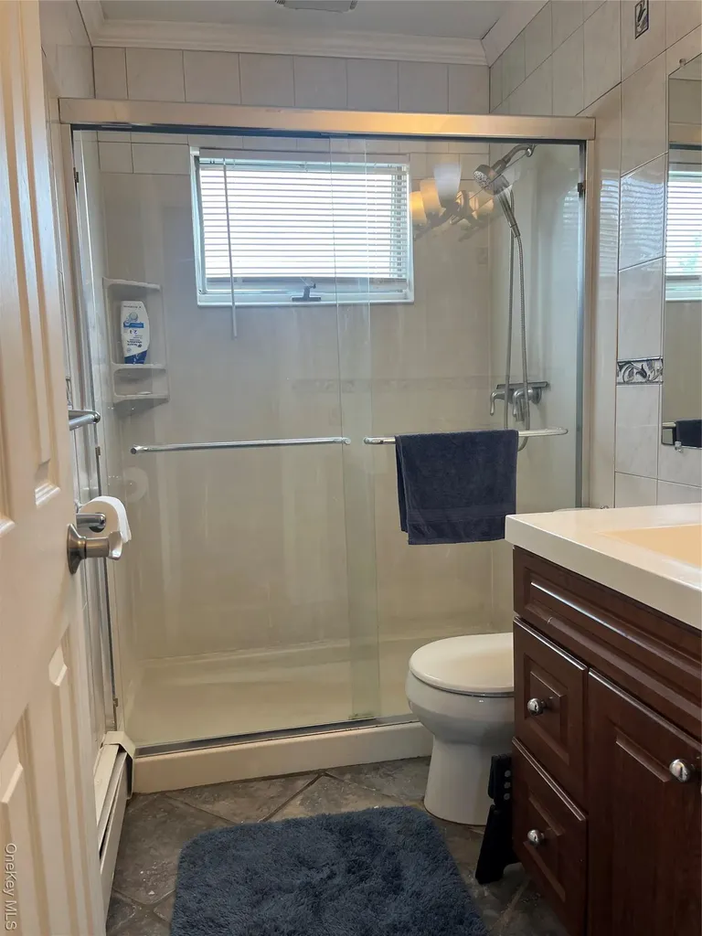 9 Hollings Drive Deer Park NY 11729